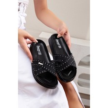 Zshoes Kadın Zımba Detaylı Ortopedik Yumuşak Tabanlı Terlik (Ev Içi Kullanıma Uygundur)