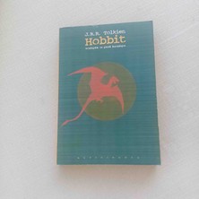 Hobbit - Oradaydık ve Şimdi Buradayız (2. Baskı)J.r.r.tolkienyayınevi: Altıkırkbeşyayın Yılı: 1997 Kenarlarinda Hafif Sararma Harici Temiz Durumdadir