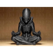 Craftel Xenomorph Alien Meditasyon Figürü - Yoga Yapan Uzaylı Yaratık Biblo Masaüstü Dekoratif Hediyelik