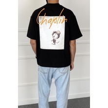 Alışveriş Sokağı Charlie Chaplin Baskılı Bisiklet Yaka Oversize Siyah Tişört