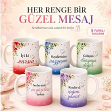 ElyNowa Kişiye Özel Isim ve Baş Harfli Kupa Bardak – Çiçek Desenli 5 Renk Seçenekli Hediye