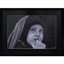 Muguetarts %100 El Emeği Hilal Özateş Sessiz Dualar Karakalem Çalışması 56X42 Çerçeveli