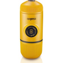 Wacaco Nanopresso Taşınabilir Espresso Makinesi, Minipresso'nun Yükseltme Versiyonu, 18 Bar Basınç, Küçük Seyahat Kahve Makinesi, Koruyucu Kapaksız, Elle Kumandalı, Kamp ve Yürüyüş Için, Sarı
