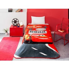 Esranın Dünyası Taç Disney Cars Road Çizgi Film Karakteri Pamuk-Polyester Karışım Battaniye, Kırmızı, Beyaz, Siyah, Tek Kişilik
