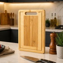 Odea Bambu Kesme Tahtası Su Yollu Doğal Ahşap Kesim Panosu 30X20 32X22 34X24 cm Seçenekli 1.8 cm Kalın Dayanıklı Bıçak Dostu Antibakteriyel Mutfak Doğrama Tahtası (32 x 22 Cm)