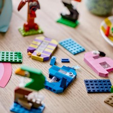 Odea LEGO Doğum Günü Rakamları 40807 – 6 Yaş Üzeri Çocuklar Için Hayvanlı Masa ve Köpek, Ördek, Yengeç, Horoz, Flamingo ve Timsah Pasta Süsleri Içeren Oyuncak Yapım Seti, Eğitici Hediye Fikri (281 Parça)
