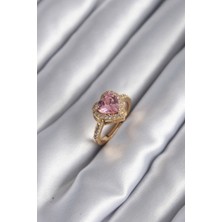 Oneol Yayınevi Pirinç Gold Renk Pembe Zirkon Taşlı Charm Kalp Model Kadın Yüzük 5886 - 1OL2071-5530