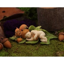 Aesco Uyuyan Palamut Peri Bebek Sincap Heykeli, 13.3 cm