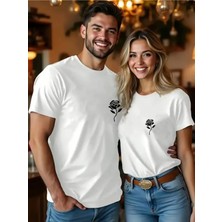 Mondschein Sevgili Kombini Minimal Gül Baskılı Çift Tişört Oversize Unisex Çift Kombin Romantik Çift Set