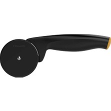 Aesco Fiskars Pizza Kesicisi ile Yüksek Kaliteli Plastik-Kesim Parçası Kesim, 19 Cm, Fonksiyonel Form, Siyah/turuncu, 1019533