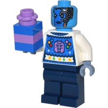 Hakay LEGO Mikro Yapılar Guardians Of The Galaxy Day 9 Nebula In Holiday Sweater 5702019385583