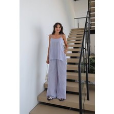 Havoş Mavi Çizgili Düğme Detaylı Bluz Pantolon Takım