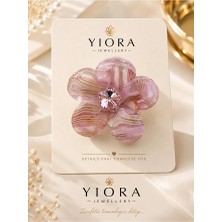 Yiora Ithal Premium Seri Hologramlı Ortası Taş Yonca Detaylı Çiçek Mandal Toka 4cm