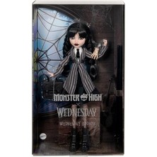 Vintessy Üniforması ile Wednesday Addams Figürü ve El Figürü