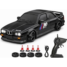 1001 Giffy/oyuncak Retro Drift Araba 4x4 Uzaktan Kumandalı Araba 2.4ghz Şarjlı LED Işıklı 15 Km Hı