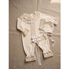 Bebek Star Laura Şapkalı Ekru Mevlüt Kız Bebek Tulumu %100 Cotton