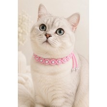 Neholia El Örgüsü Kedi Boyun Aksesuarı Pembe Inci Boncuklu Bağcıklı El Yapımı Dekoratif Kedi Tasması