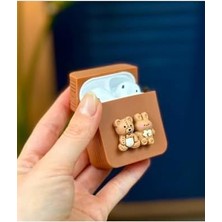 Skygo Revify Airpods 1. Nesil ve 2. Nesil ile Uyumlu Ayıcık Tasarımlı Kalın Silikon Kılıf - Brown