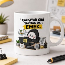 Ajans 313 AJANS313 313 Karakter Serisi Çalışıyor Gibi Yapmak Da Emek Esprili Beyaz Kupa
