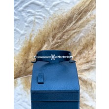 Livora Jewelry 925 Ayar Gümüş Zirkon Taşlı Su Yolu Yarım Kar Tanesi Zarif Işıltılı Spor Kadın Bileklik