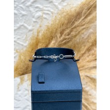 Livora Jewelry 925 Ayar Gümüş Fiyonk Zarif Spor Kadın Bileklik