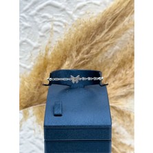 Livora Jewelry 925 Ayar Gümüş Zirkon Taşlı Su Yolu Kelebek Yarım Zarif Kadın Bileklik