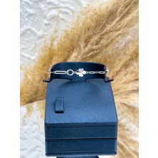 Livora Jewelry 925 Ayar Gümüş Şans Yoncası Spor Sembolü Minimal Kadın Bileklik