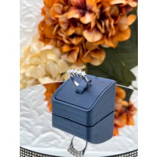 Livora Jewelry 925 Ayar Gümüş Pırlanta Montür Zirkon Taşlı Beştaş Yuvarlak Kadın Yüzük