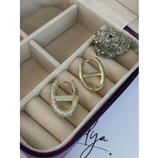 Xuping Jewelry Gold Asimetrik Taşlı Oval Küpe