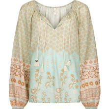 Spell Feminine Charm Bluz