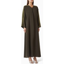 Rauaa Official Minimalist Kesim Nakışlı Abaya Konforlu V Yaka ve Uyumlu Sheila ile Şık Görünüm