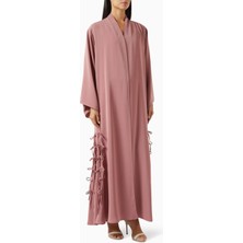 The Cap Project Büyüleyici Detaylarla Tasarlanan Oversize Abaya ile Şıklığınızı Tamamlayın