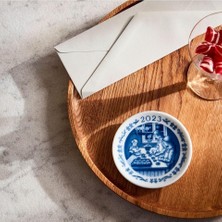 Royal Copenhagen 2023 Noel Tabağı, Mavi Renkli, 8,5 cm Porselen Mini Plaka, Dag Samsund Tasarımı