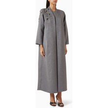 Ruya Studio Şıklığı ve Konforu Bir Arada Sunan Boncuk Işlemeli Abaya Modası