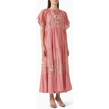 Aekatri Çiçek Desenli Pamuk-Silk Maxi Elbise, Bağlama Detaylı Yaka, Uçuşan Kollar ile Şık Yaz Stili