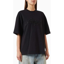 Acne Studios Siyah Logo T-Shirt - %100 Pamuk - 3D Nakışlı, Vintage Tarzı, Rahat Kesim