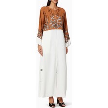 Noora Ahli Modern Şıklıkta Boncuk Detaylı Renk Bloklu Abaya ile Zarafeti Yakalayın
