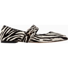 Aeyde Uma Eyelet Babet, Zebra Ponyhair, Metal Tokalı, Italyan El Yapımı Lüks Tasarım