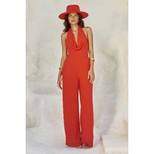 American Rag Cie Şık ve Rahat Kindred Jumpsuit - Derin V Yaka ve Açık Sırt Tasarımı ile