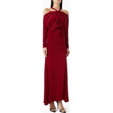 AC BY AANCHAL CHANDA Kırmızı Off-Shoulder Slit Elbise, Lüks ve Zamansız Şıklık