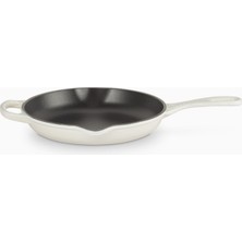 Le Creuset Profesyonel Pişirme Döküm Servis Tavası 23 cm