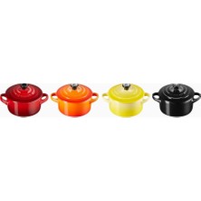 Le Creuset 4’lü Lüks Tasarım Mini Seramik Tencere Seti 250 ml