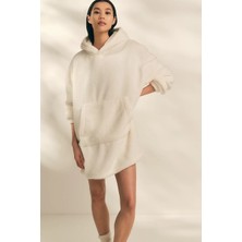 The White Company Snuggle Oversize Kanguru Cepli Kadın Battaniye Hoodie