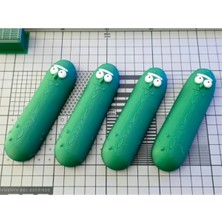 Belirtilmemiş Rick And Morty “pickle Rick” Figürü