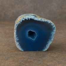 Taş Sandığı Mavi Akik Druzeli Jeot Taşı – Ortalama 5x5 cm (Doğal Formda)