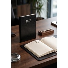 Ekm Cilt Bezi Eko 2027 Çizgili Günlük Ajanda 14X20 (Hafta Sonları Tek Sayfada)