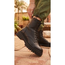 Kadın Olivia Dikişli Postal Siyah Kalın Taban Bot Tam Ortopedik Model No: mrn.ross.99