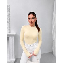 Msm Fashion Kadın Body Uzun Kollu Bisiklet Yaka Oyşo Kumaş Parmak Geçirme Detaylı Slim Fit Düz Bluz