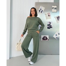 Trend Butik Burada Ikili Alt Üst Takım Rahat Kalıp Salaş Bluz ve Bol Paça Pantolon Günlük Kombin