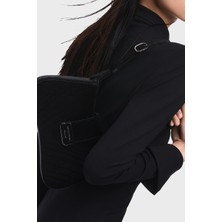 Emporio Armani Ayarlanabilir Askılı Kadife Çanta Kadın Çanta EW001778 AF28100 UC001